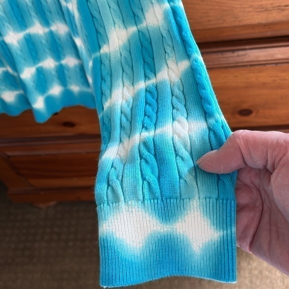 Talbots Women’s Plus Size X Blue And White Tie Dye Cable Sweater NWOT - Picture 3 of 6